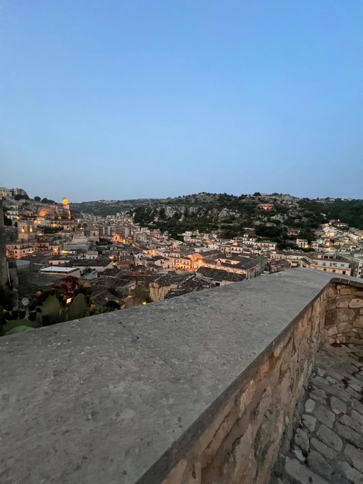 Apartamento Centro Storico Modica - 2 Min A Piedi Da Corso Umberto I Exterior foto