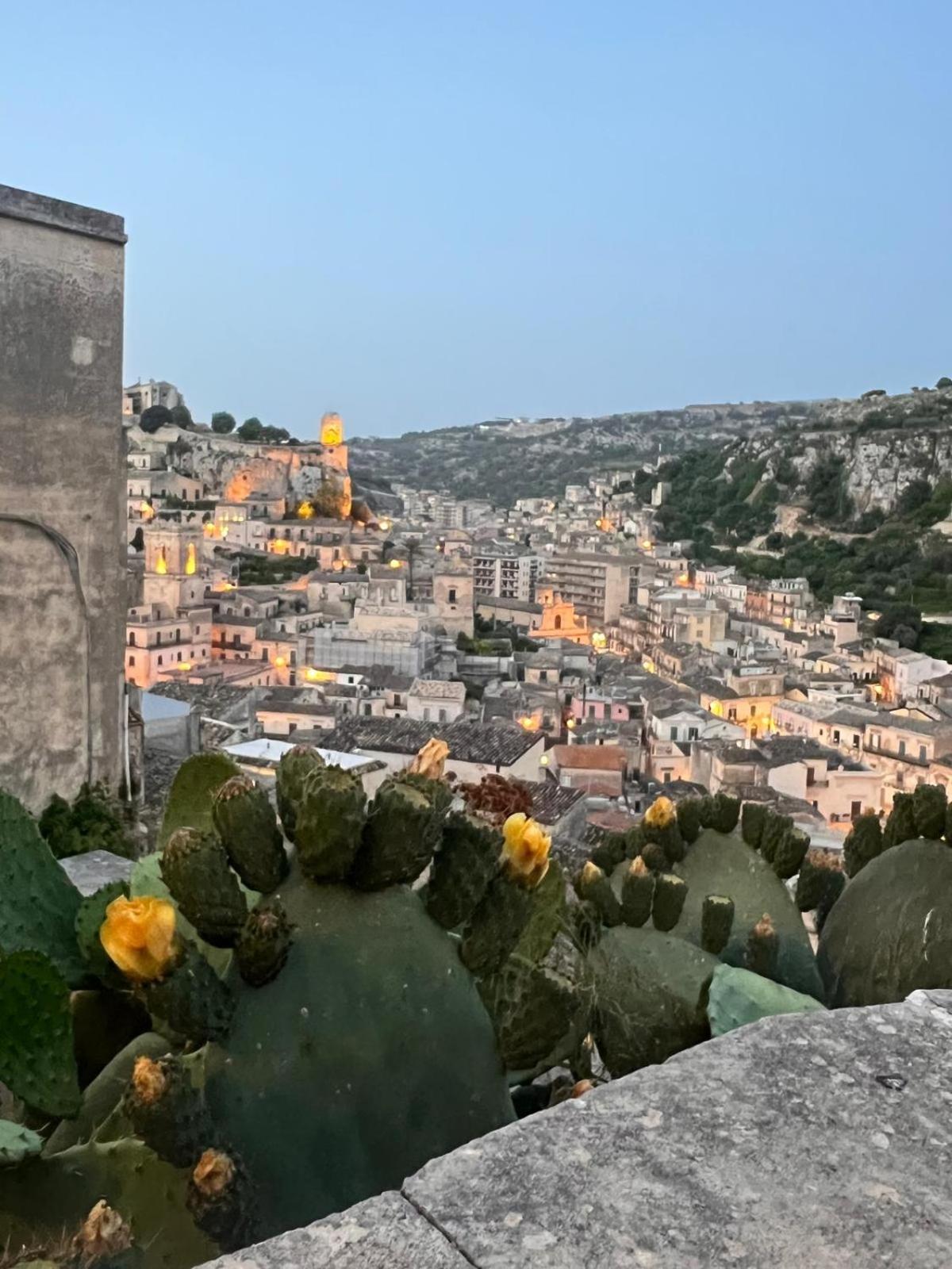 Apartamento Centro Storico Modica - 2 Min A Piedi Da Corso Umberto I Exterior foto