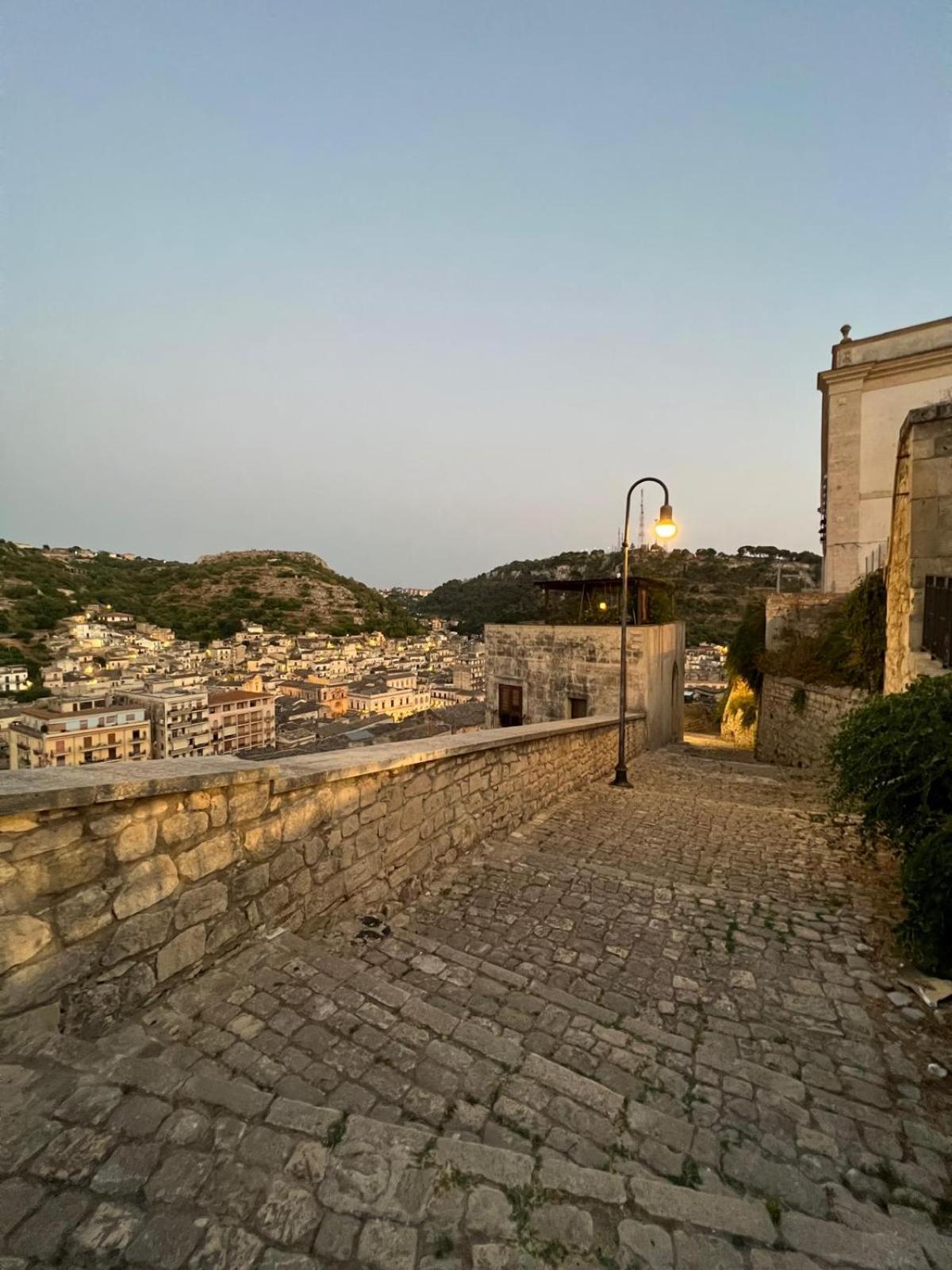 Apartamento Centro Storico Modica - 2 Min A Piedi Da Corso Umberto I Exterior foto